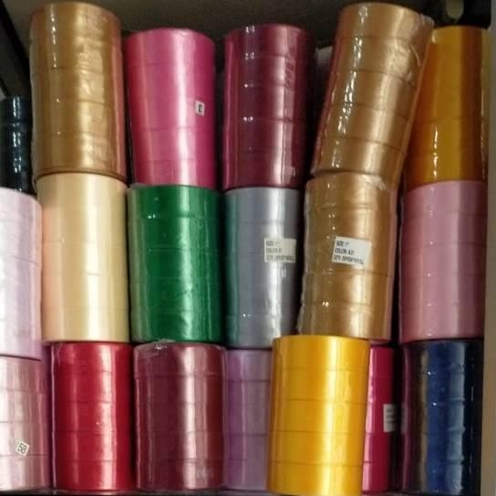 

Pita Satin 1 Inch Per Slop Isi 5 Roll Pita Kado Pita Buet Bunga Pita Hampers