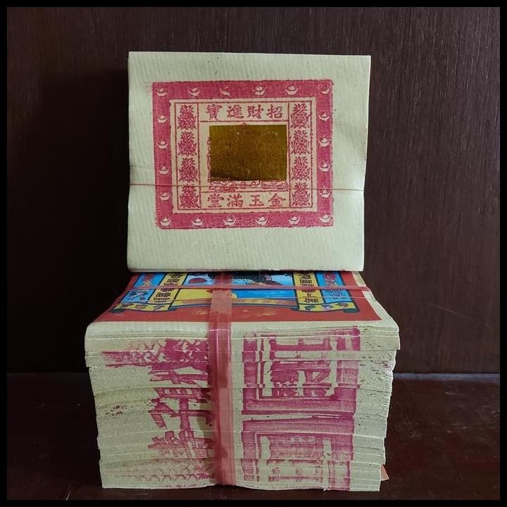 

Terlaris Kertas Sembahyang Kertas Emas Sedang Kim Coa Kuning 1 Bal Good Quality