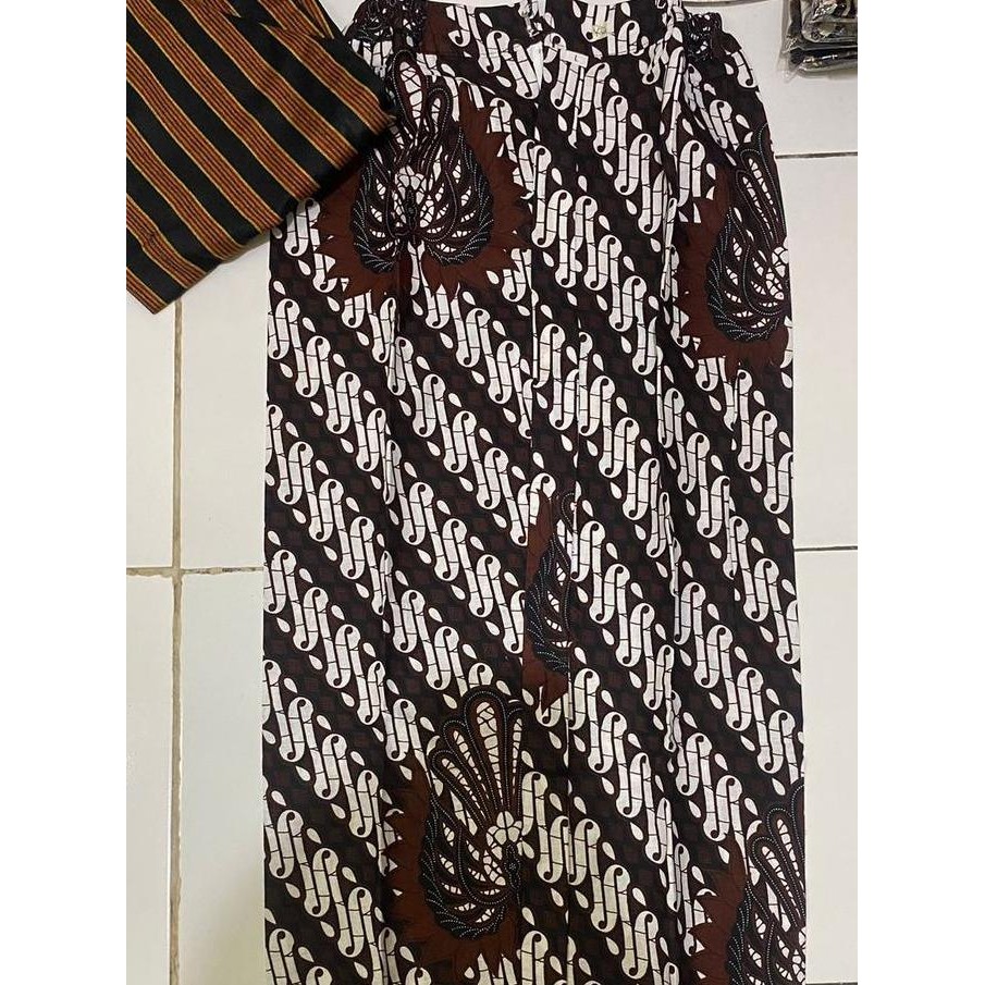 Tersedia PARANG GARUDA ROK WIRU DEWASA CEWEK & COWOK