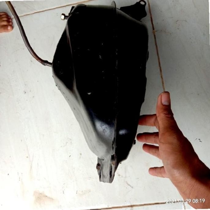 Sparepart dan Aksesoris kendaraan  Tangki Tengki Bensin Yamaha Vega Lama FizR Fiz R. Original. Seken