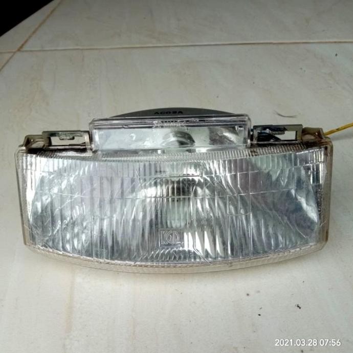 Sparepart dan Aksesoris kendaraan  Lampu depan Suzuki Tornado Shogun Kebo Satria Lumba. Original. Se