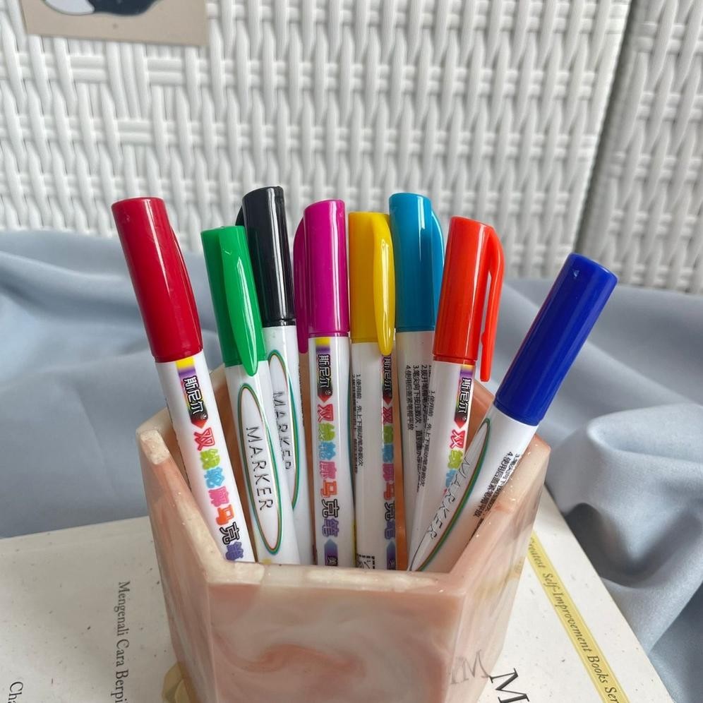 

STABILO GLITER 1 SET ISI 8 PCS LENGKAP WARNA TINTA GLITTER UNIK IMPORT HIGHLIGHTER SPIDOL UNIQUE HARGA TERJANGKAU READY GROSIR COD