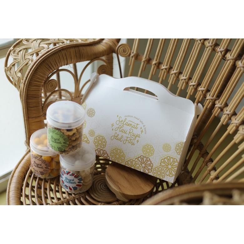 

[Paket Bundling 3] Toples tanung 600 ml Hampers lebaran paket Toples Isi 3 kue kering cookies bingkisan Wijsman wysman Premium Kue Kering Lebaran putri salju nastar kastengel palm Cheese Kue Kacang almond Crispy kacang bawang sagu keju coklat Mede