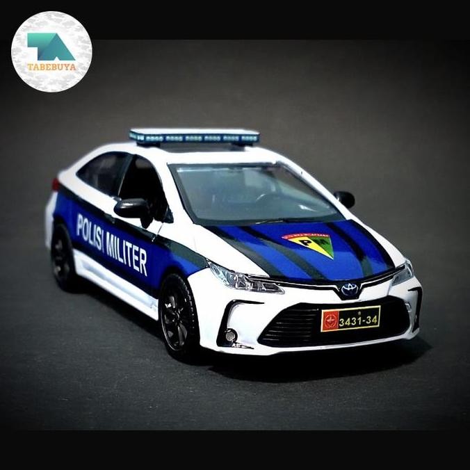 Diecast Mobil Toyota Corola Hybrid Pomad - Polisi Militer Tni-Ad Skala 1/32