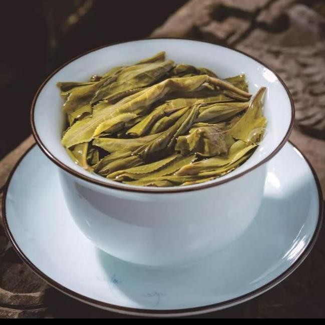 

Puerh Raw Tea Cake Laobanzhang Menghai Brown Mountain 357Gr Maison Auratea