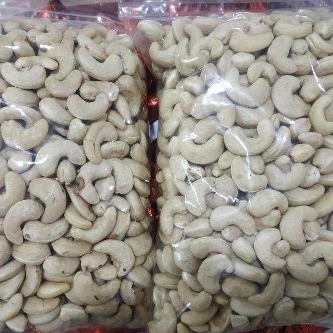 

Kacang Mede/Kacang Mete Mentah Super Jumbo 1Kg