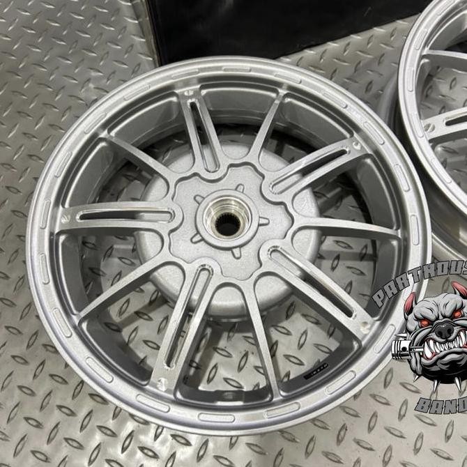 Velg Riezto Mdl Marus Drag Silver Front & Rear Vespa Matic Ring 12