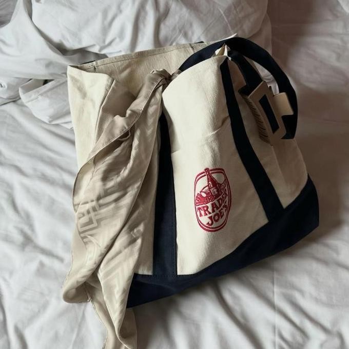 Promo Trader Joe'S Tote Bag / Signature Canvas Tote Bag