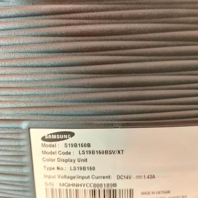 new  MONITOR LED SAMSUNG 19 INCH PORT VGA DAN DVI