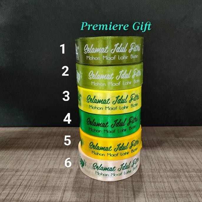 

ready stock pita satin lebaran idul fitri uk 2.5 cm (harga 1 roll)