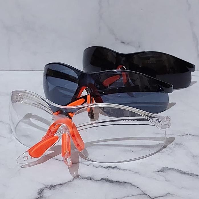 

Terlaris Kacamata Safety Bening Clear Kacamata Las Hitam Pekat Pelindung Kerja Proyek Safety Glasses Model King