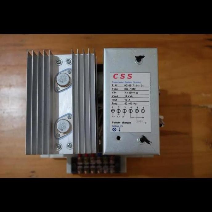 

Terlaris Battery Charger Genset Css 24Vdc/10A 3Phase