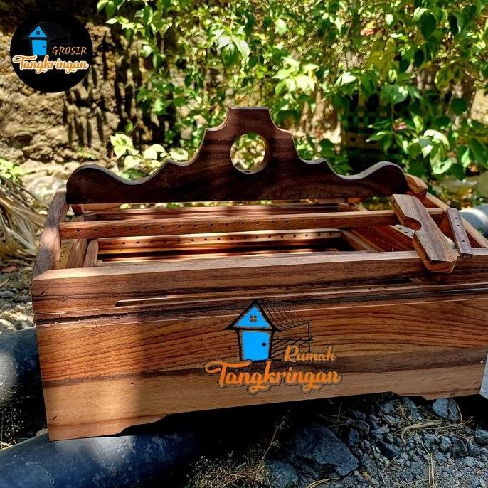 Sangkar replika diamond kayu sono keling tiang besi.