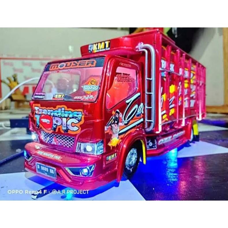 Promo Miniatur Truk Oleng Biru Full Lampu Terpal Meledak