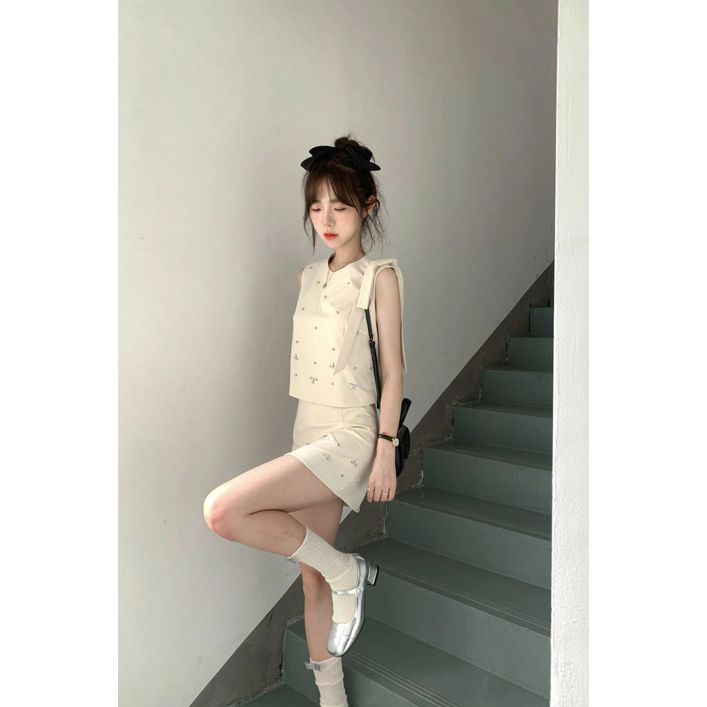 Verve WardrobeAtasan Tanpa Lengan Bertali Gaya Chanel Wanita Temperamental Untuk Wanita Rok Ramping 