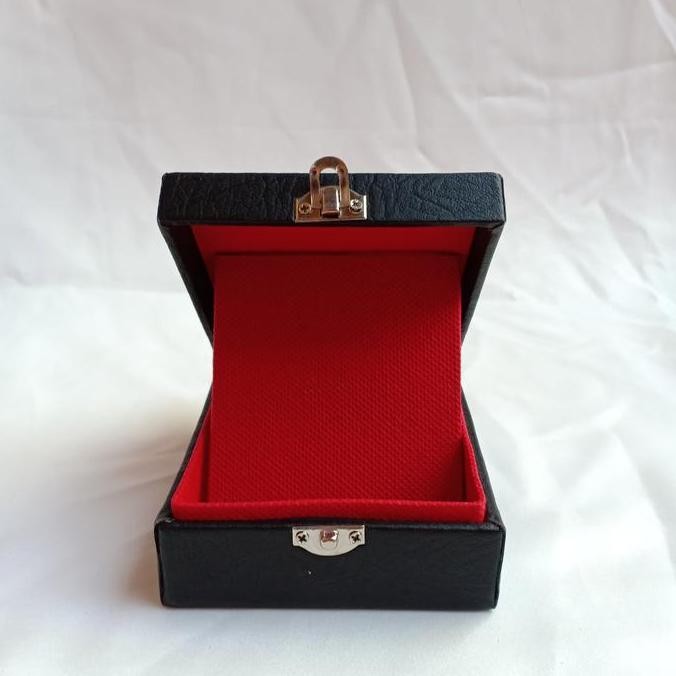 Lm Logam Mulia Kotak Perhiasan Tempat Emas Antam