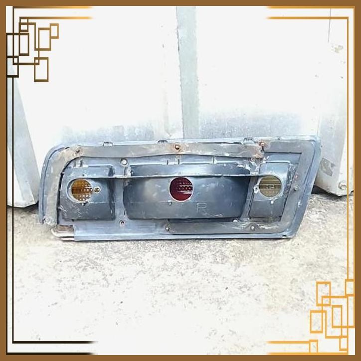 [SPC] STOPLAMP STOP LAMP LAMPU REM STOP BELAKANG BAGIAN KANAN TOYOTA COROLLA KE30 CORVET THN. 1979