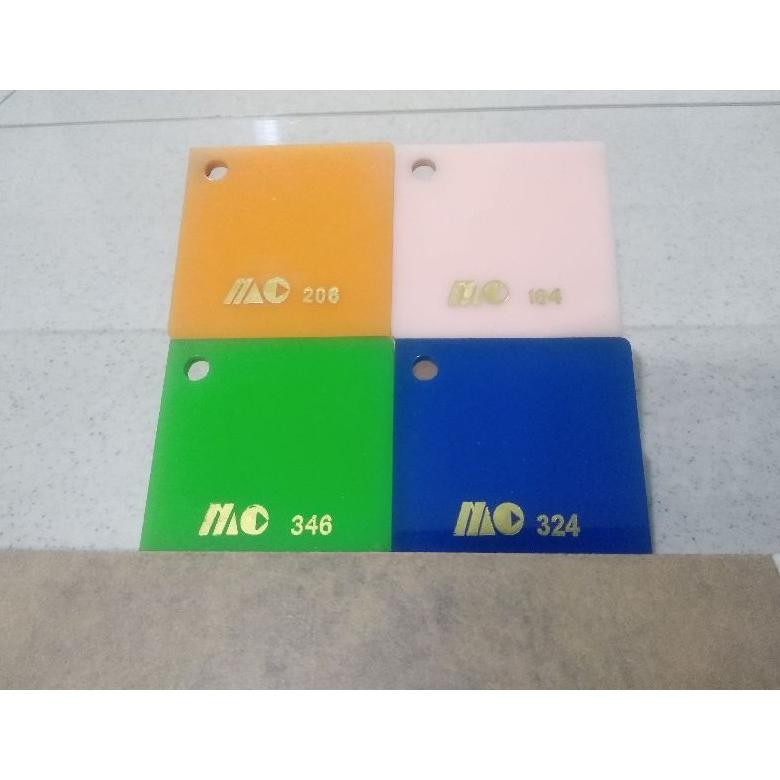 

JH8 Acrylic akrilik lembaran 2mn warna solid ukuran A3 (42 X30CM)