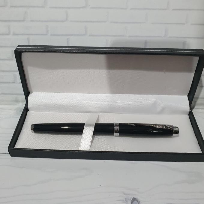 

Produk Baru!! Pulpen si Parker IM TW New LQ Black CT Rollerball Free Grafir