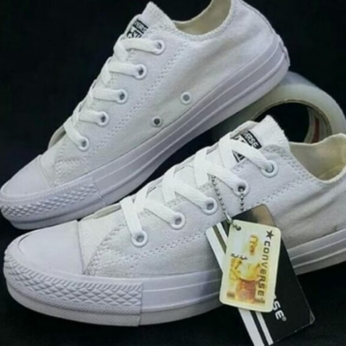 SEPATU PUTIH POLOS UKURAN 45 44 CONVERSE CT 2 PUTIH POLOS