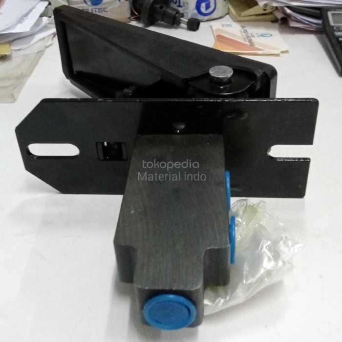Foot Valve - Pedal Manual Excavator Hydraulic Breaker