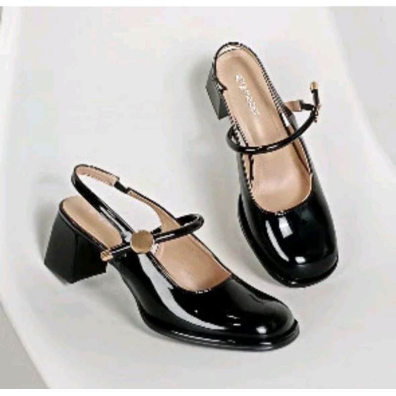 SEPATU SENDAL WANITA/SEPATU SENDAL KEKINIAN/MECER YH5835