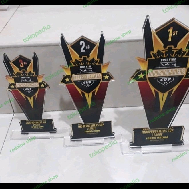 Plakat Custom/Piala Mobile Legend/Free Fire/Thropy Juara Akrilik 1set
