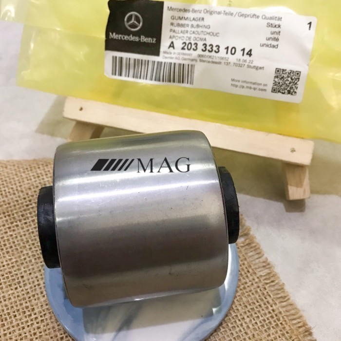 Bushing Arm Atas W203,W212,W204 Arm Alloy Original A2033331014