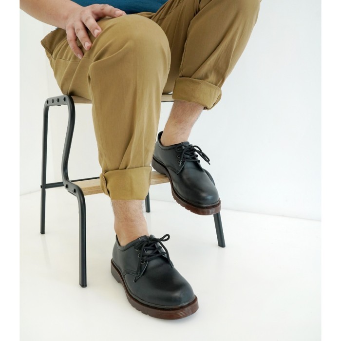 TERLARIS SEPATU PANTOFEL PRIA SEPATU DOCMART FULLBLACK SEPATU DOKMAR LOW SEPATU DOCMART 1461 SEPATU