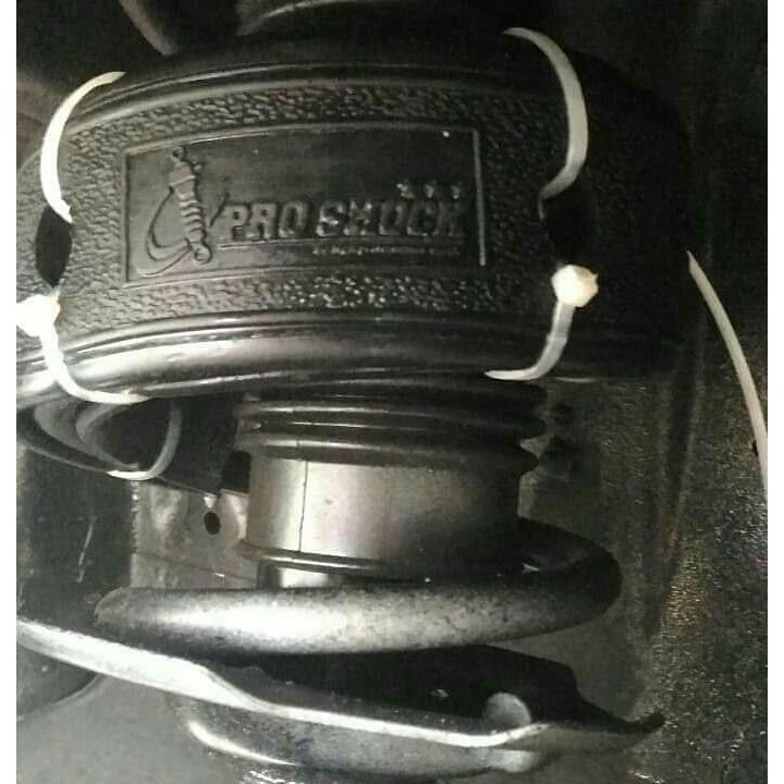 SPORT DAMPER PRO SHOCK KARET PEREDAM SHOCKBREAKER MOBIL TOYOTA AVANZA