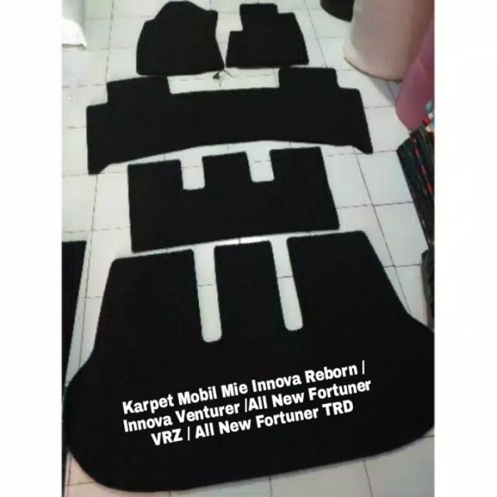 

TERLARIS AKSESORIS INTERIOR MOBIL KARPET MIE BIHUN MOBIL INNOVA REBORN BENSIN REBORN DIESEL VENTURER