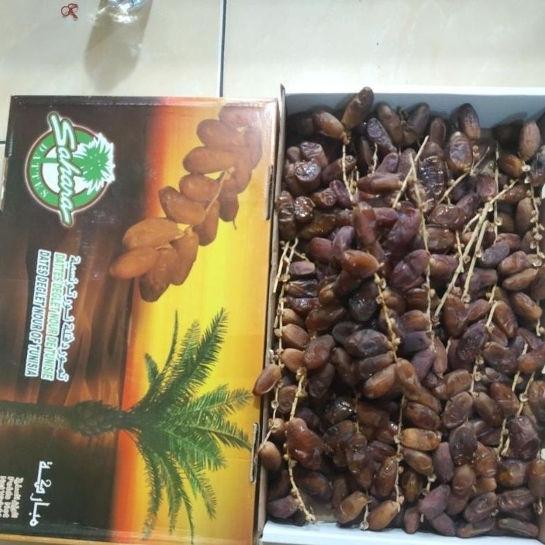 

Kurma Tunisia Tangkai 5 kg