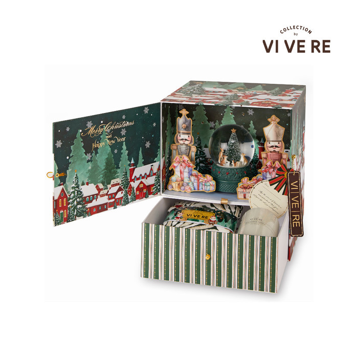 PROMO VIVERE Parcel Hampers Around Christmas Tree