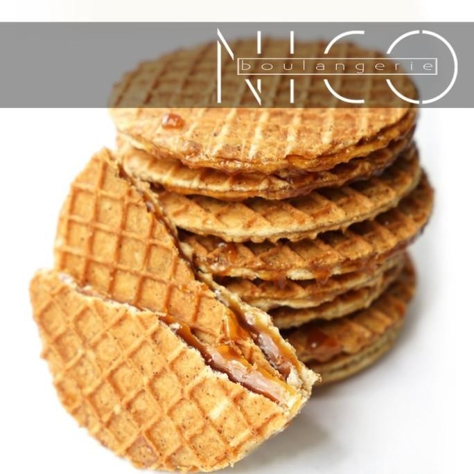 

TERBARU TRADITIONAL STROOPWAFEL - DUTCH DELICACY WITH CARAMEL SYRUP !!!!!