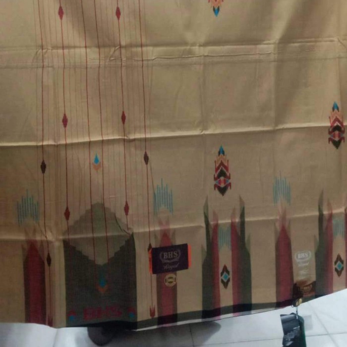 Terbaru Sarung Bhs Royal Skg Gold Sutera Mesres Best Seller