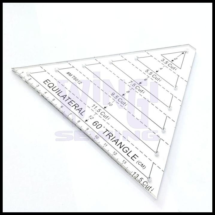 

Penggaris Jahit Pola Segitiga Skala 13.5 Triangle Mika Akrilik Acrylic