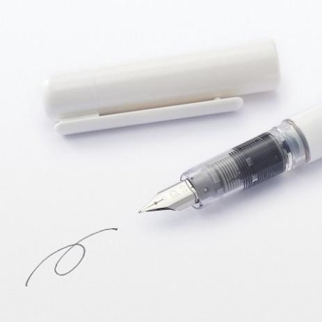 

Muji Polycarbonate Fountain Pen / Reill Catridge - Pulpen Kaligrafi Sajojoputra