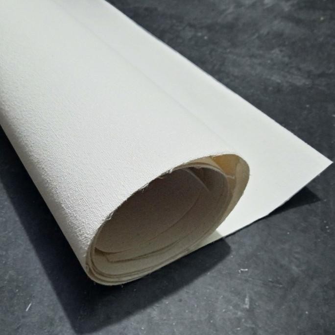 

KANVAS LUKIS ROLL MARSOTO UKURAN 1.5M X 12M WARNA PUTIH