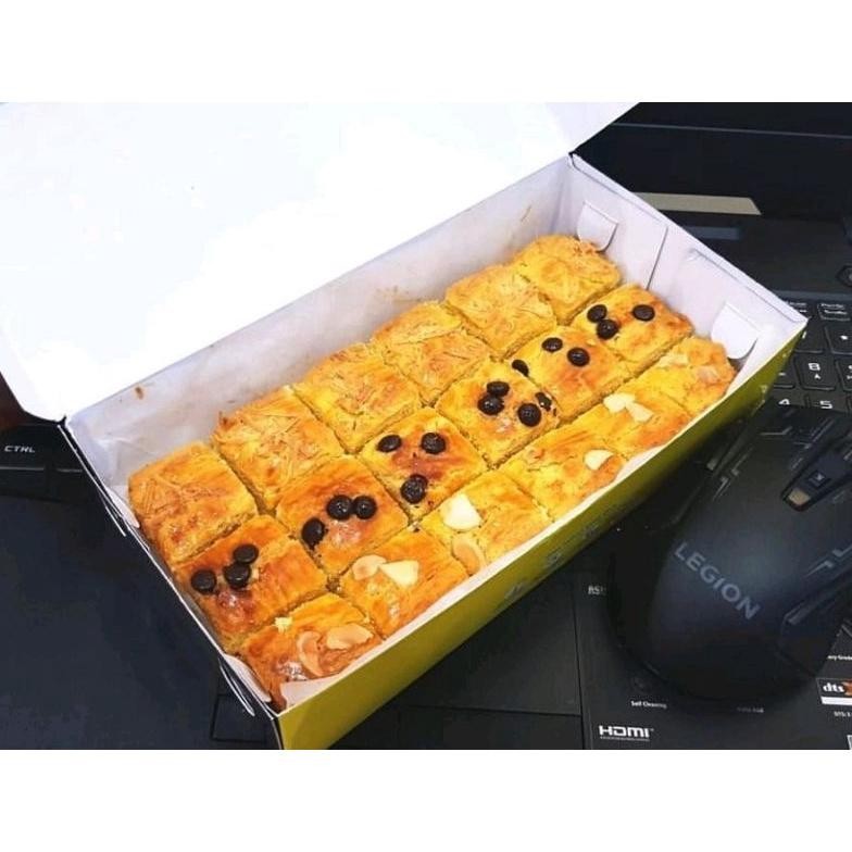 

Ok75 Danish Lekker Holland / Boterkoek 20x10 Panggang Wangi Butter Leker Holland by danishdapurcake Original