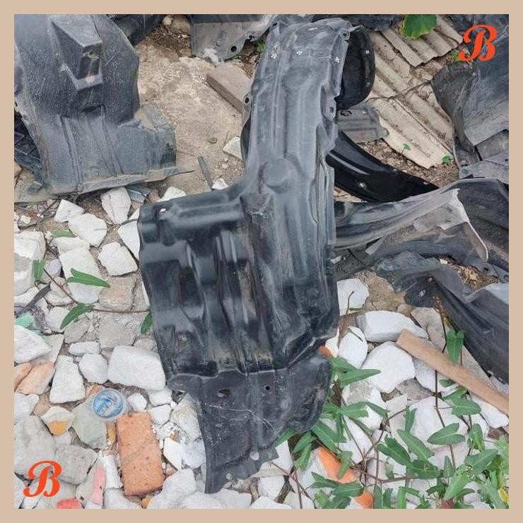 | SNP | LINER FENDER INNOVA 2010-2015 KIRI