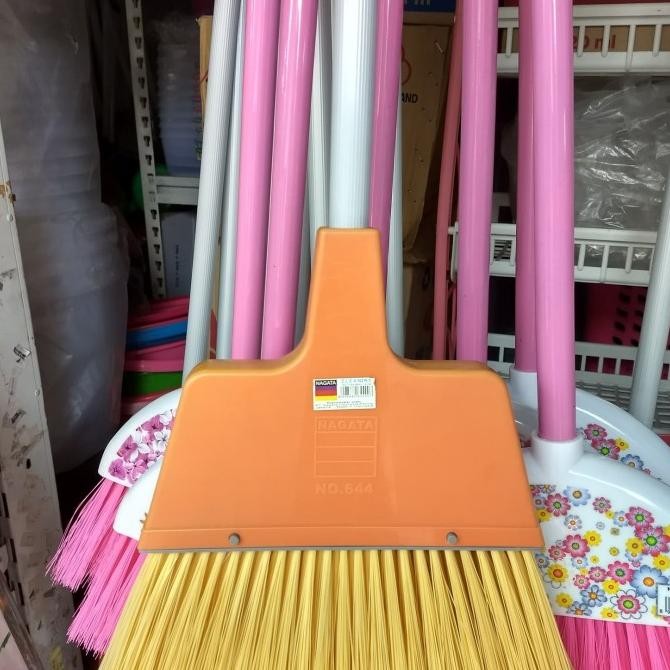 SAPU LANTAI KLASIK NAGATA 644