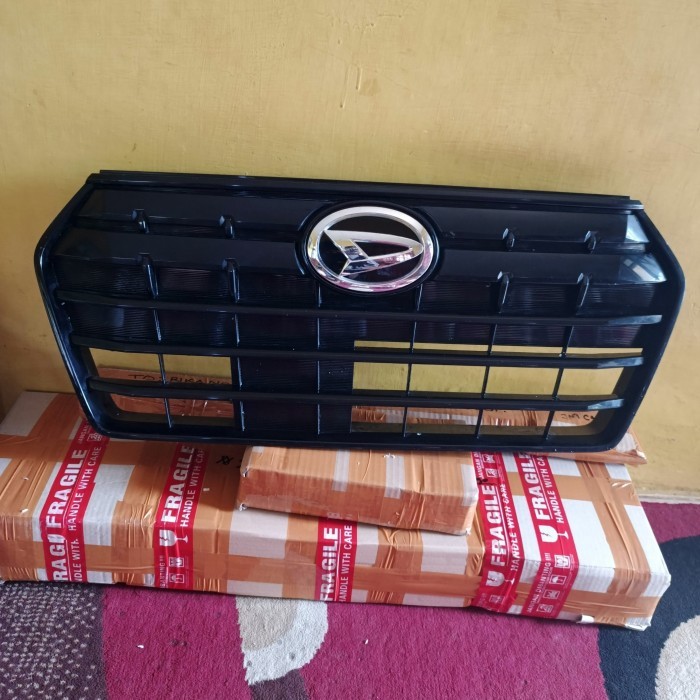 grill daihatsu Rocky original