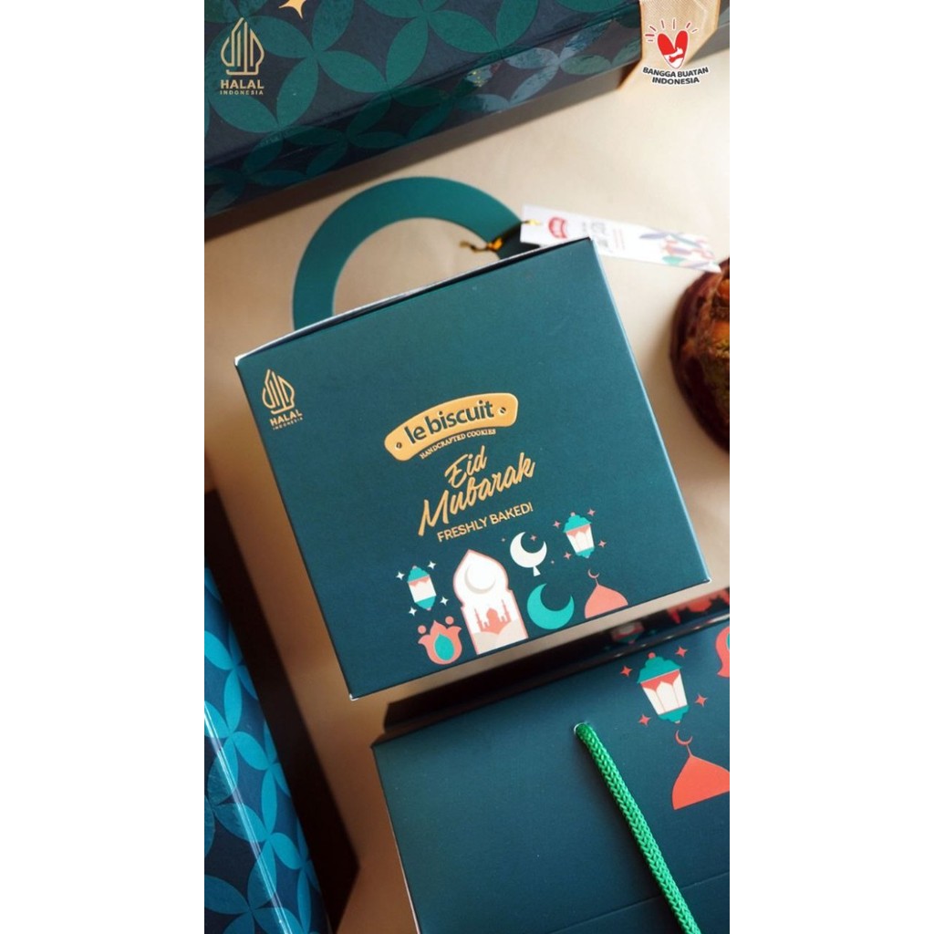 

PROMO !!! SALE TERLARIS LE BISCUIT PARCEL HAMPERS LEBARAN IDUL FITRI - 3 JAR KUE KERING READY