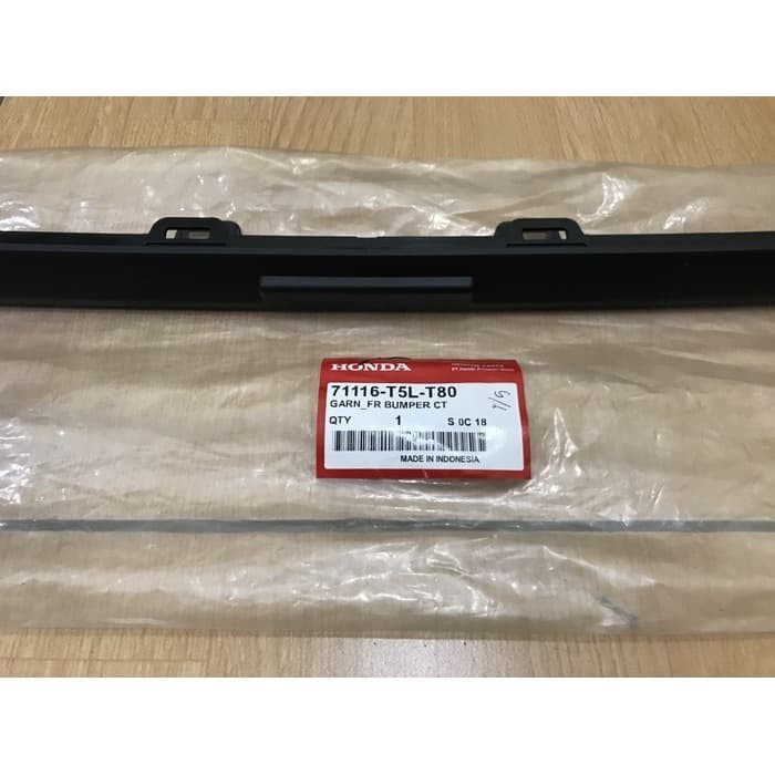 GARNISH BUMPER TENGAH JAZZ GK5 FACELIFT 2018-2023 GENUINE