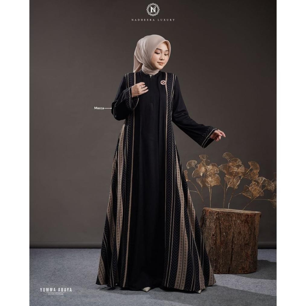 MUSLIM - [BISA ] YUMMA ABAYA NADHEERA LUXURY yuma yumna abaya garis vertikal gamis hitam outer TERLA