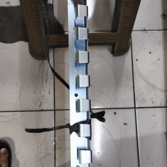 paling diminati] hanger galvanis/ rel utk tirai pvc + braket jepitan panjang 1 mtr