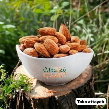 

Kacang Almond Kulit Roasted 1kg Penuh Nutrisi Exp 2026