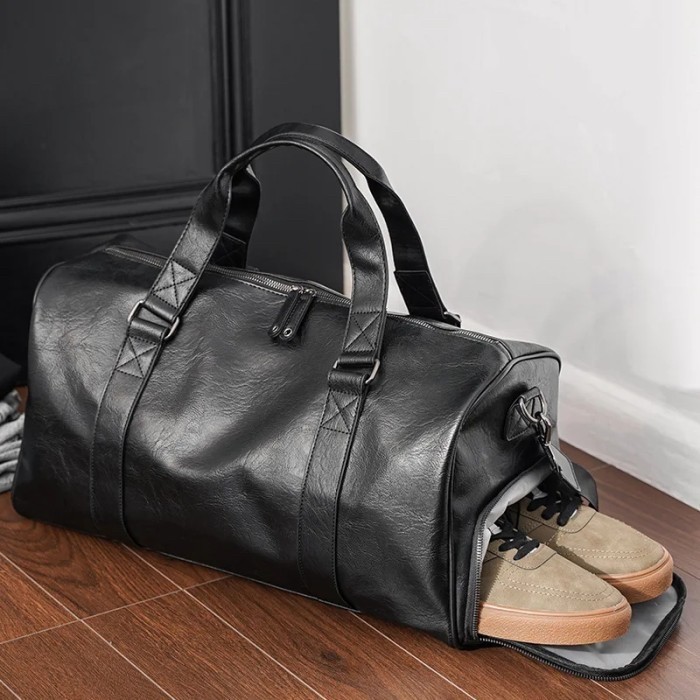 Tas travel bisa selempang dan jinjing tas kulit pria tas gym