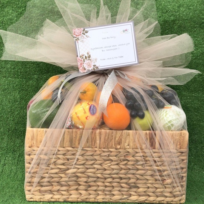 

EXCLUSIVE HAMPERS