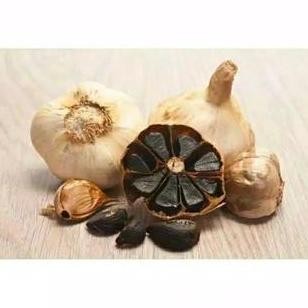 

BAWANG HITAM 100GRAM - BLACK GARLIC BAWANG TUNGGAL 100 GRAM BAWANG LANANG ORIGINAL